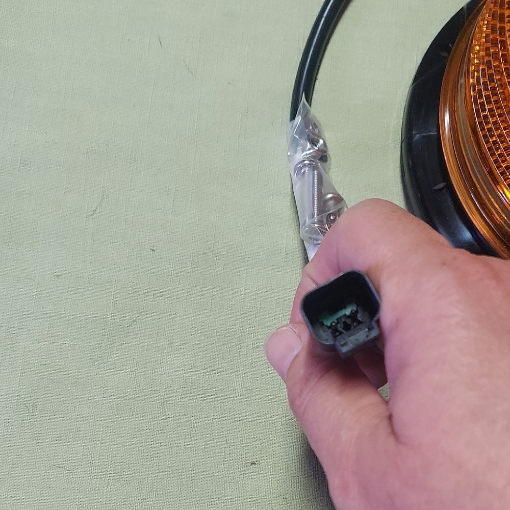 Amber Rotating Beacon Light - Picture 2 of 4